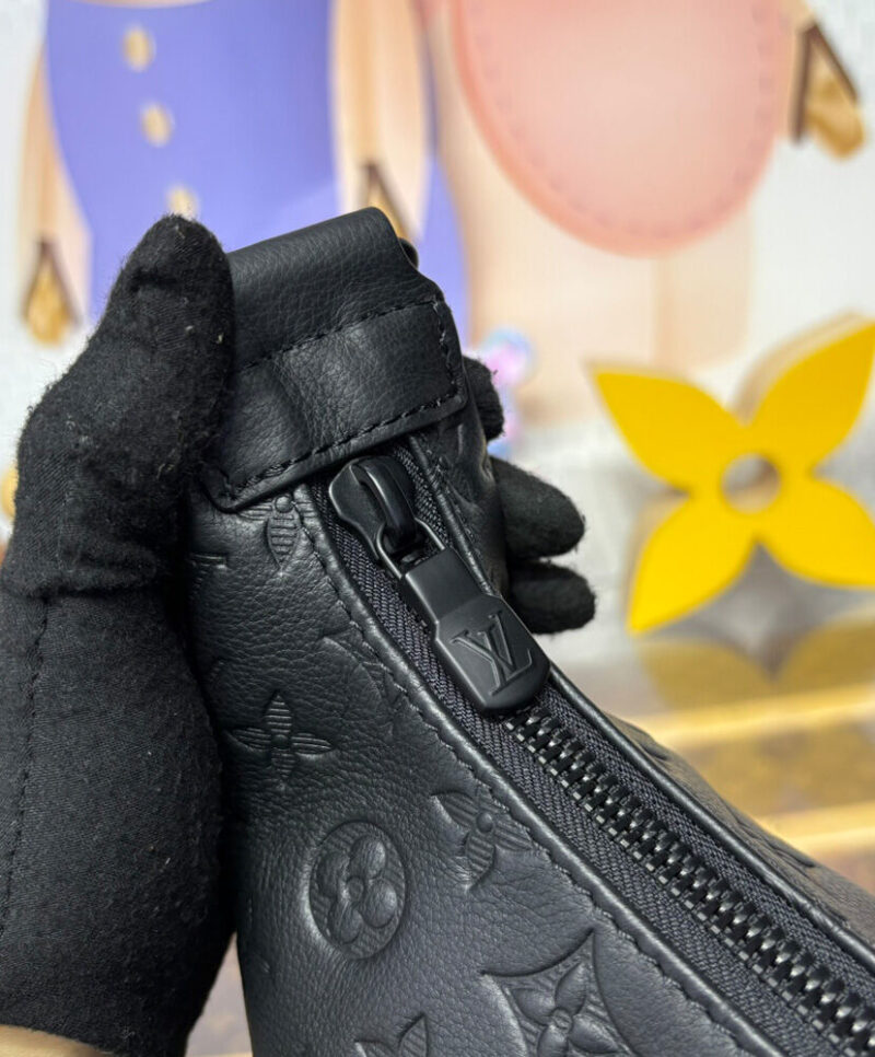 Louis Vuitton Hobo Cargo M14778 Black